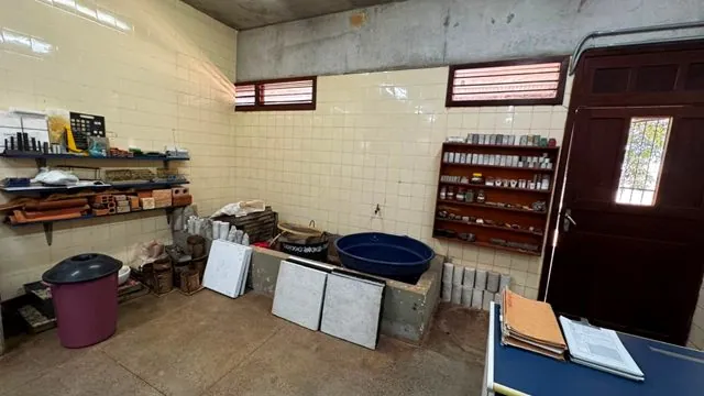 Bancadas, materiais e equipamentos do Laboratório de Solos do IFMA Imperatriz