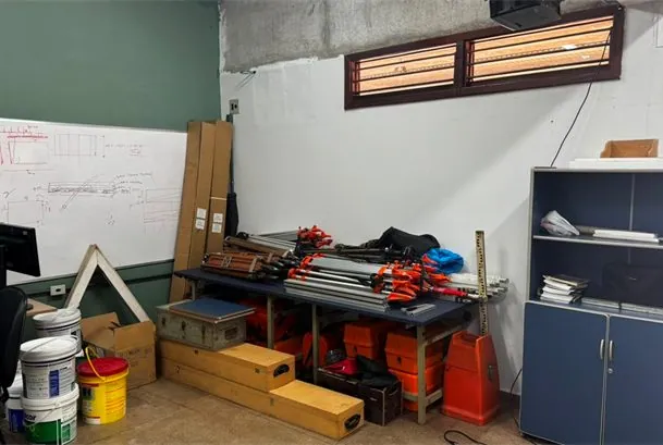 Instrumentos de medição e nivelamento no Laboratório de Topografia do IFMA Imperatriz