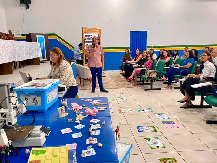 Formação em Imperatriz aproxima a computação dos anos iniciais